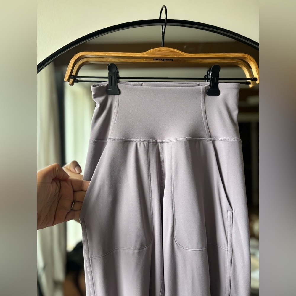LULULEMON | align high jogger with cool vent | size 2 - Picture 6 of 8